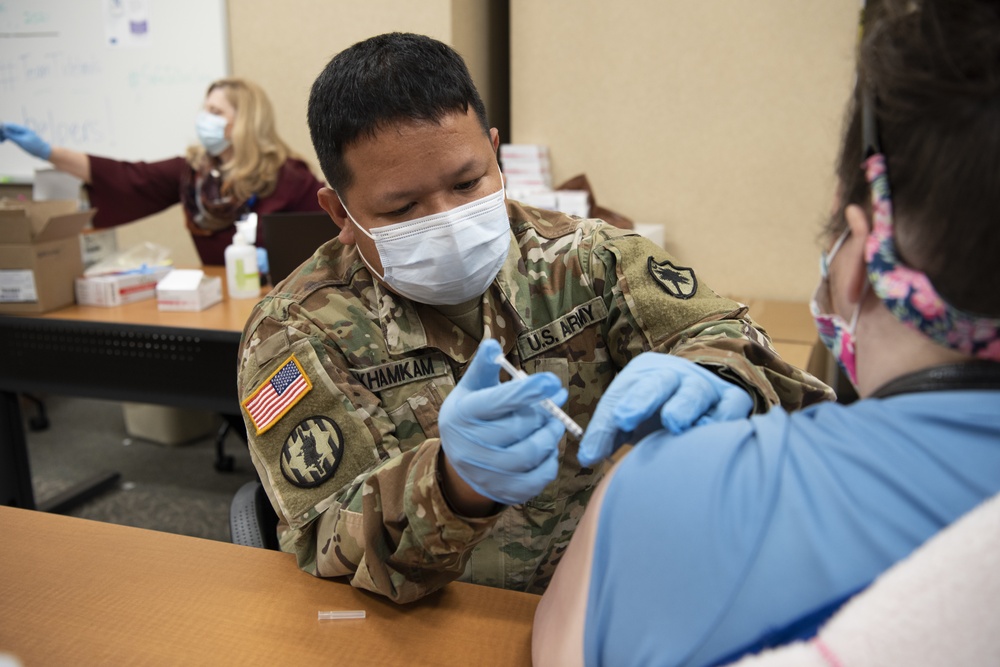 South Carolina National Guard assists hospital administer COVID-19 vaccine