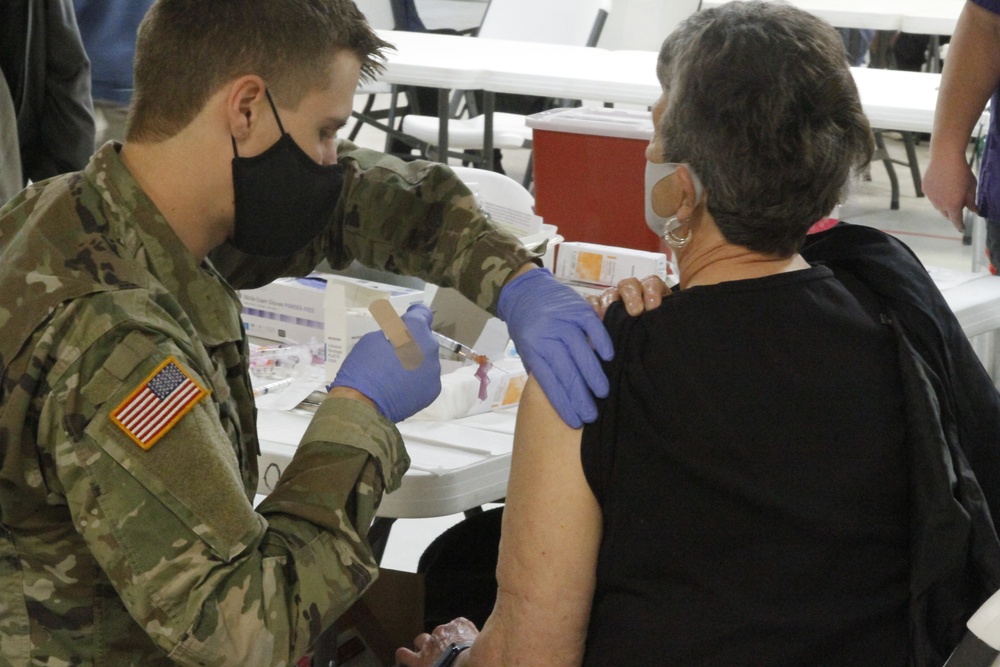 Arizona National Guard Medics help support La Paz County Health Department Covid Vaccination Site.