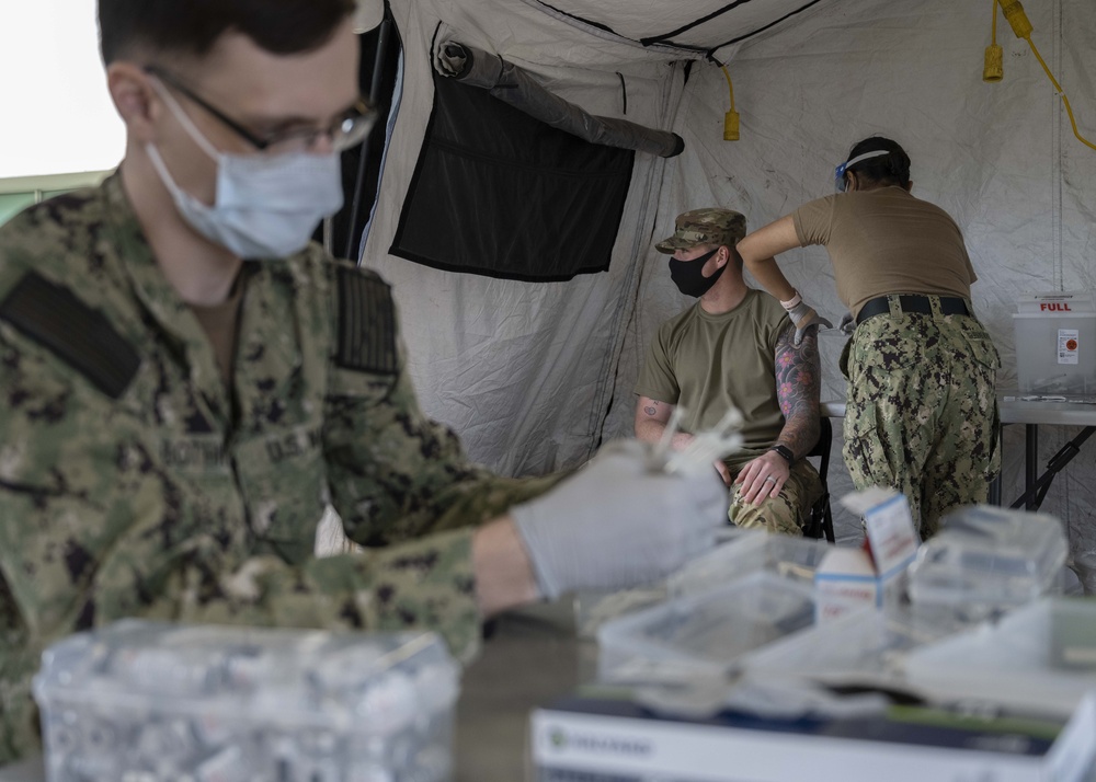 USNH Okinawa COVID Vaccinations