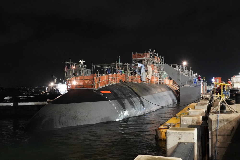 PHNSY &amp; IMF successfully undocks USS Charlotte
