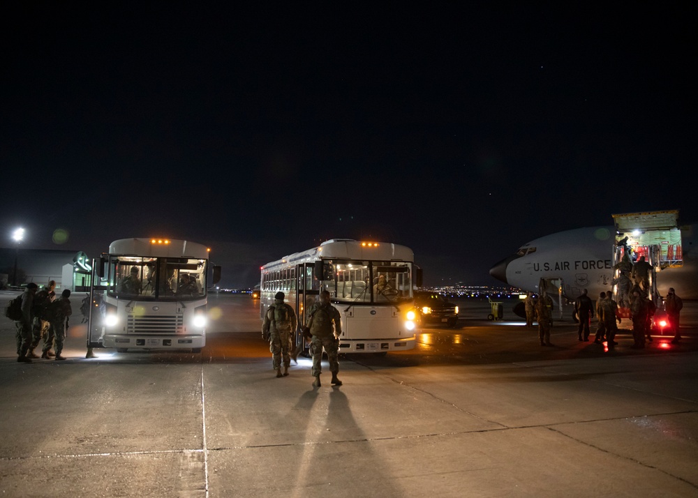 Utah National Guard Soldiers arrive back in Utah after presidential inauguration