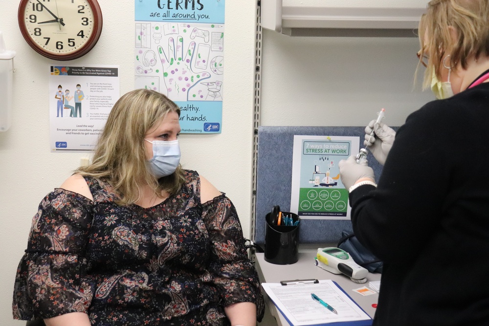First COVID-19 vaccinations take place at Fort McCoy