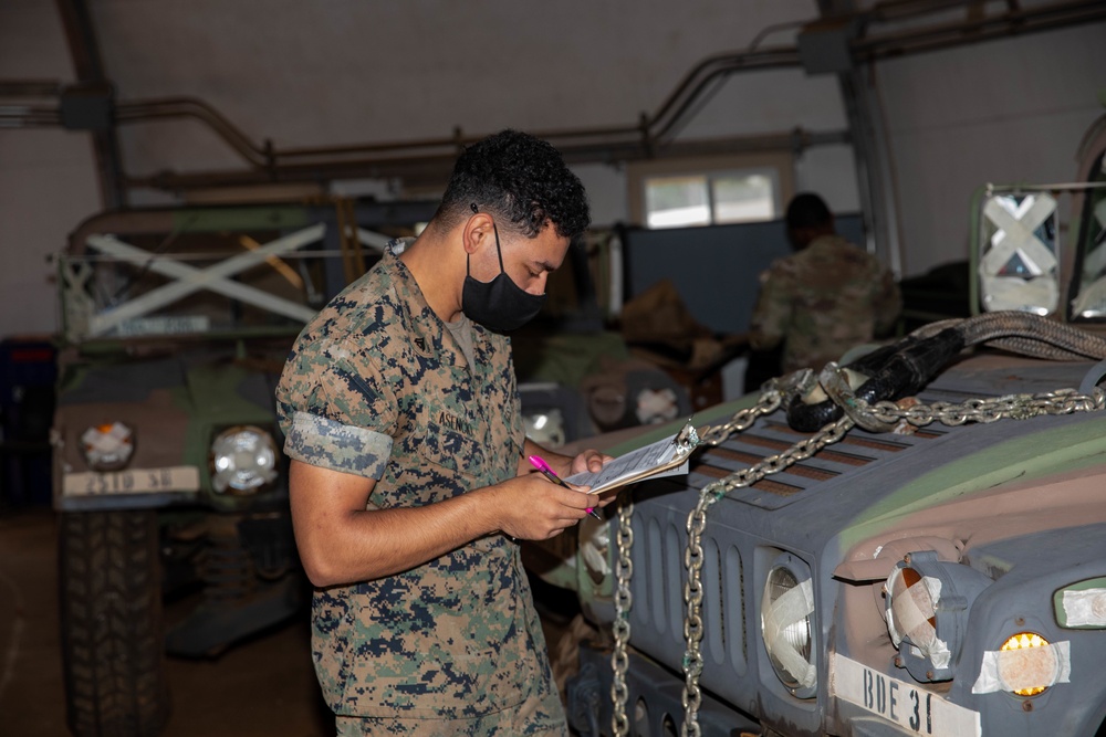25th Division Sustainment Brigade: Sling Load Ops Training Day 3
