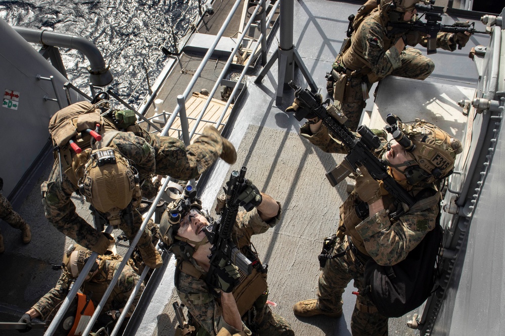 VBSS aboard USS Ashland