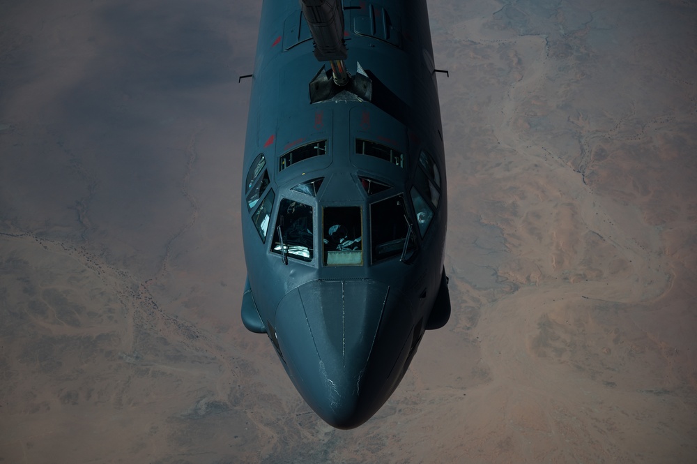 KC-10 fuels bomber mission