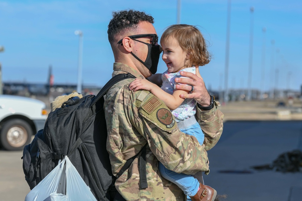 19th AW Airmen return from deployment