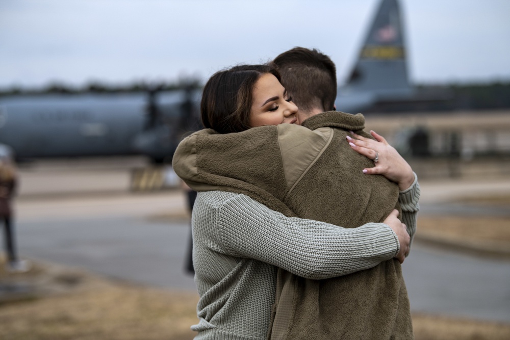 19th AW Airmen return from deployment