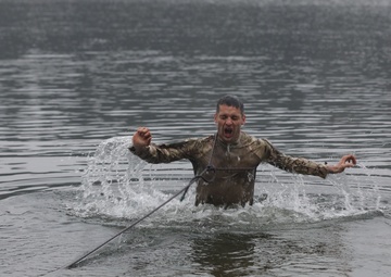 UK Troops Take Polar Plunge