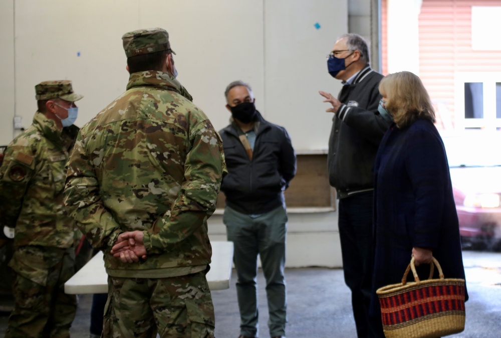 Governor visits Guardsmen at COVID-19 mass vaccination site