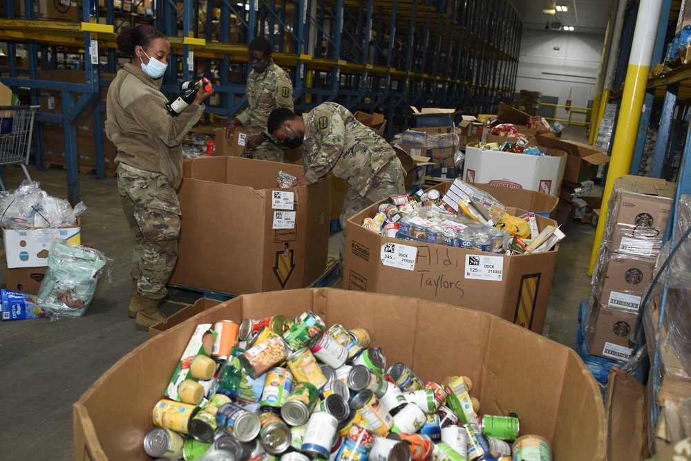 South Carolina National Guard Soldiers continue Harvest Hope Food Bank support