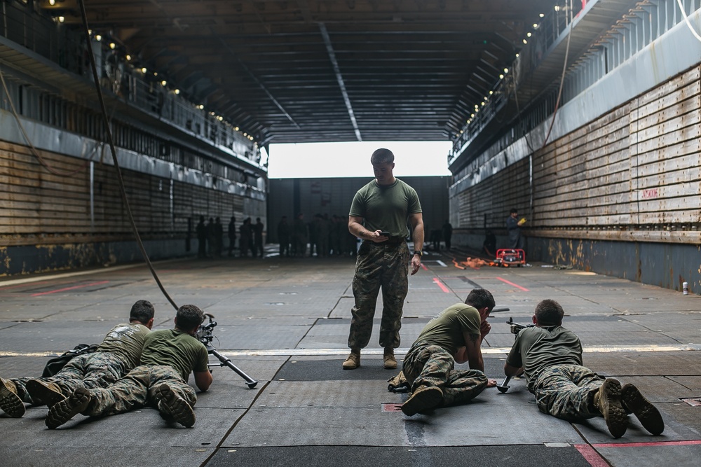 BLT 3/4, 31st MEU perform gun drills aboard USS Ashland