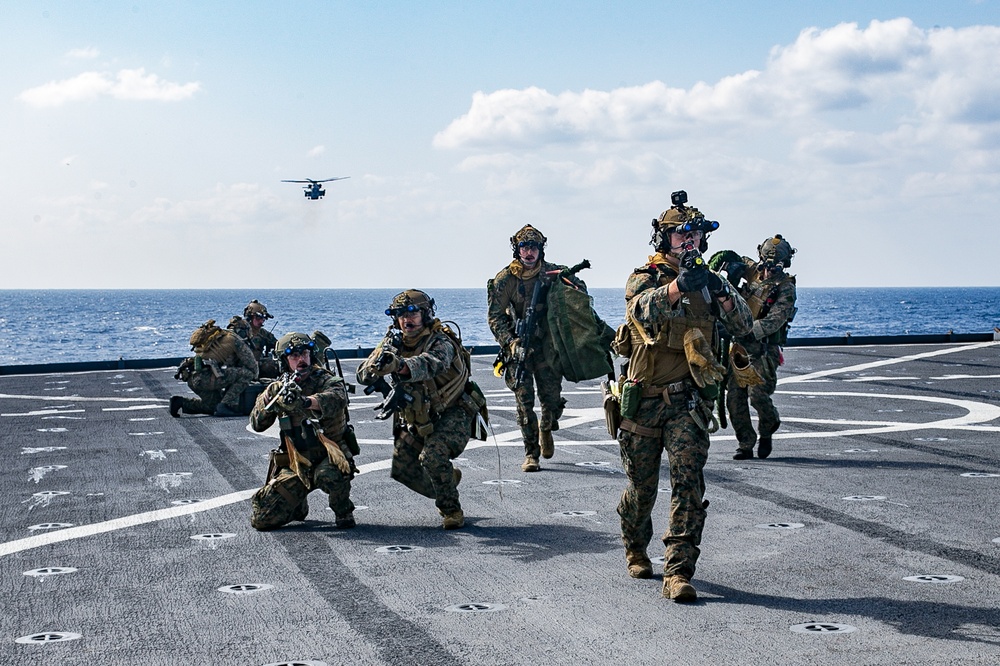 FRP, 31st MEU conducts VBSS aboard USS Ashland