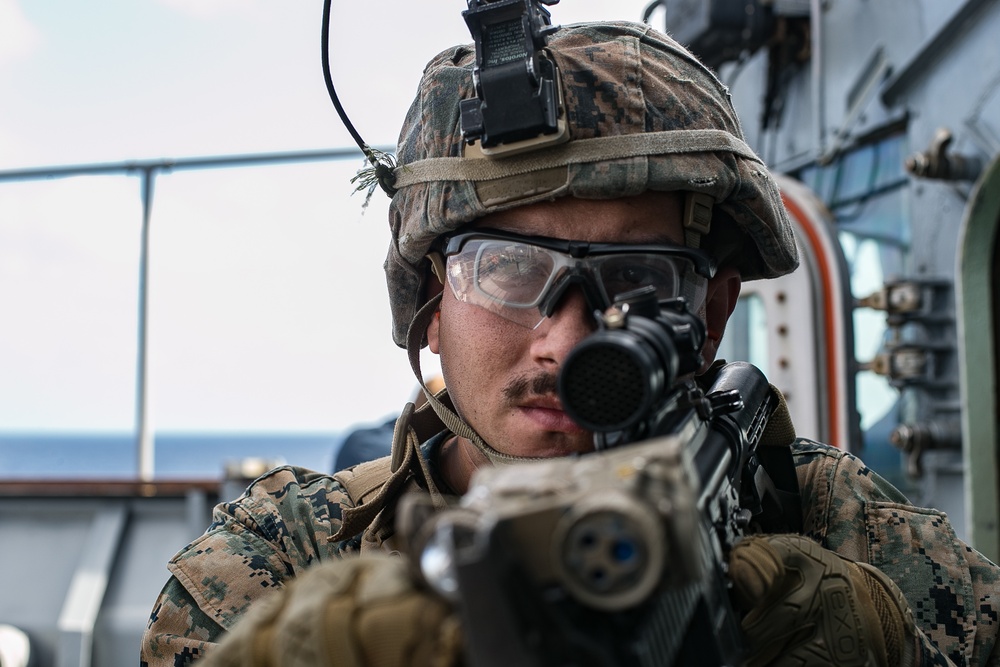 FRP, 31st MEU conducts VBSS aboard USS Ashland