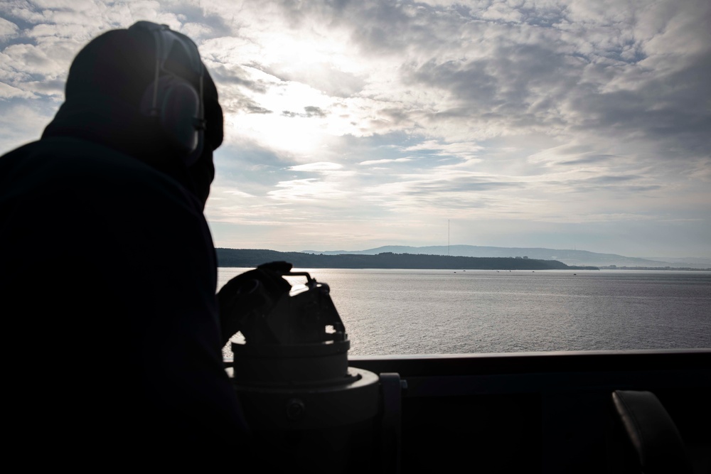 USS Porter Enters the Black Sea