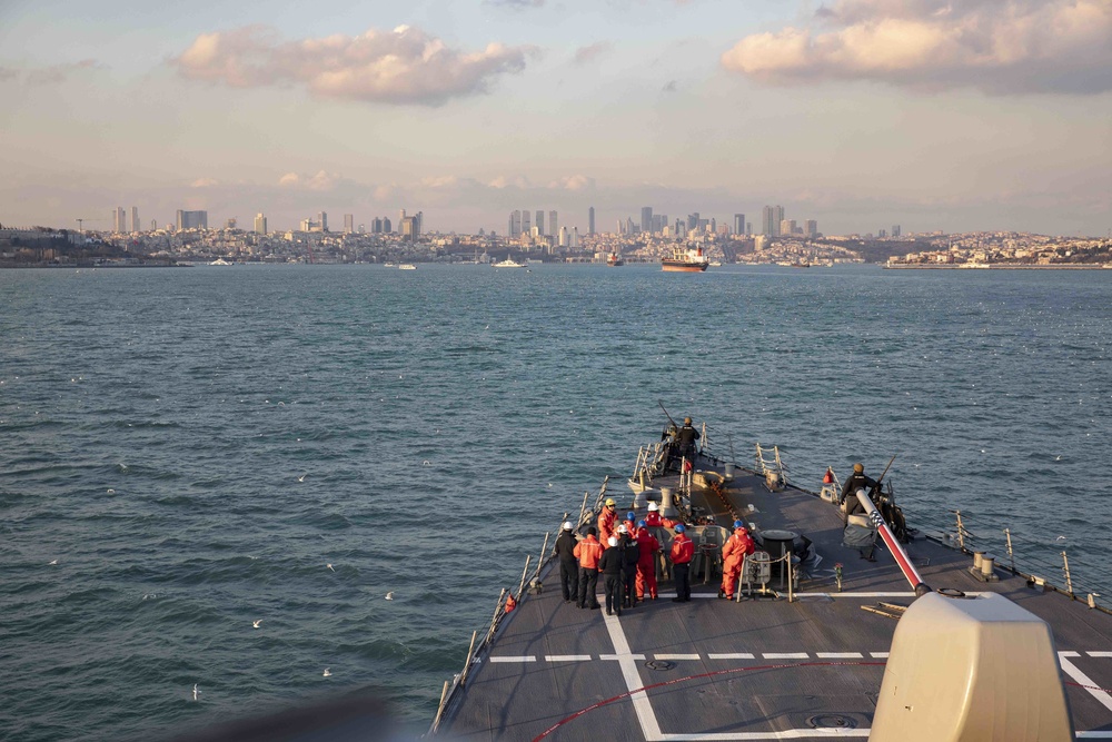 USS Porter Enters the Black Sea