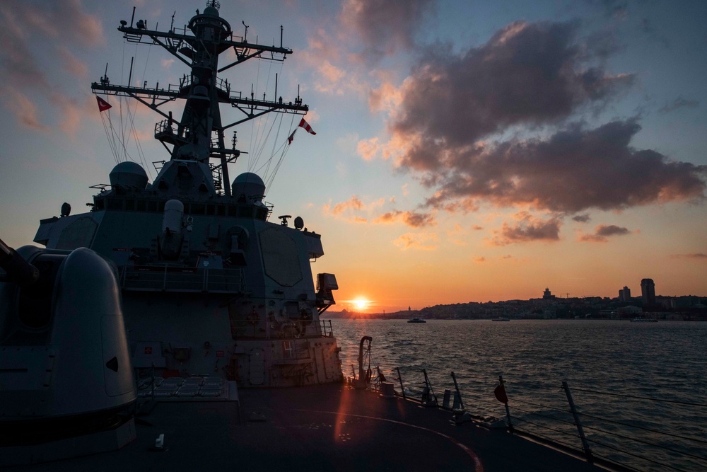 USS Porter Enters the Black Sea