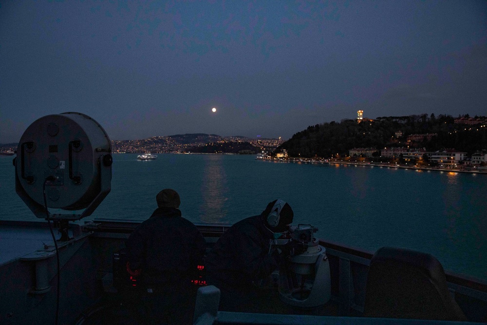 USS Porter Enters the Black Sea