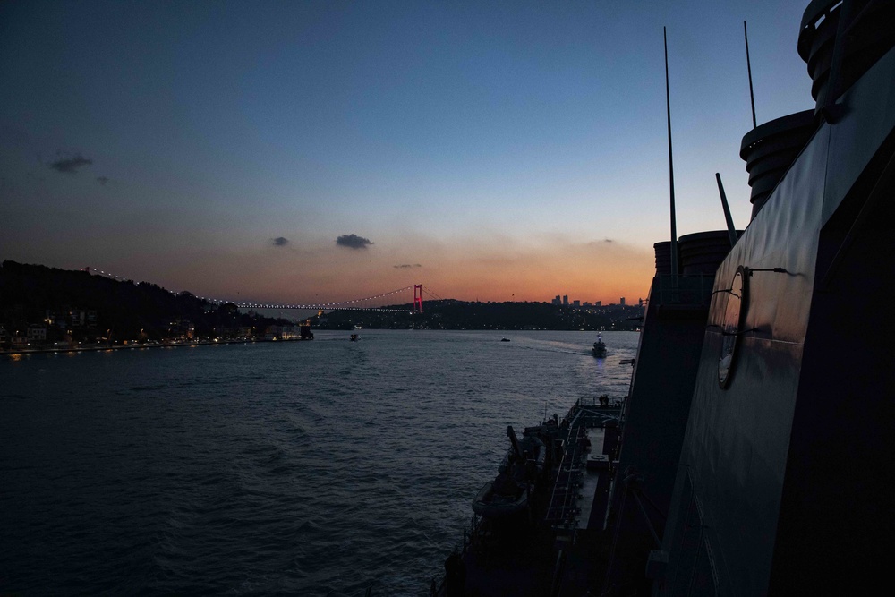 USS Porter Enters the Black Sea