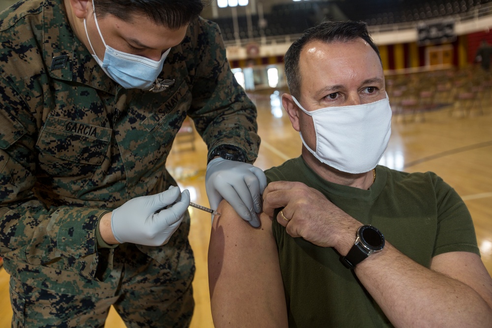 Leadership by Example, unit leaders from across II MEF receive COVID vaccine