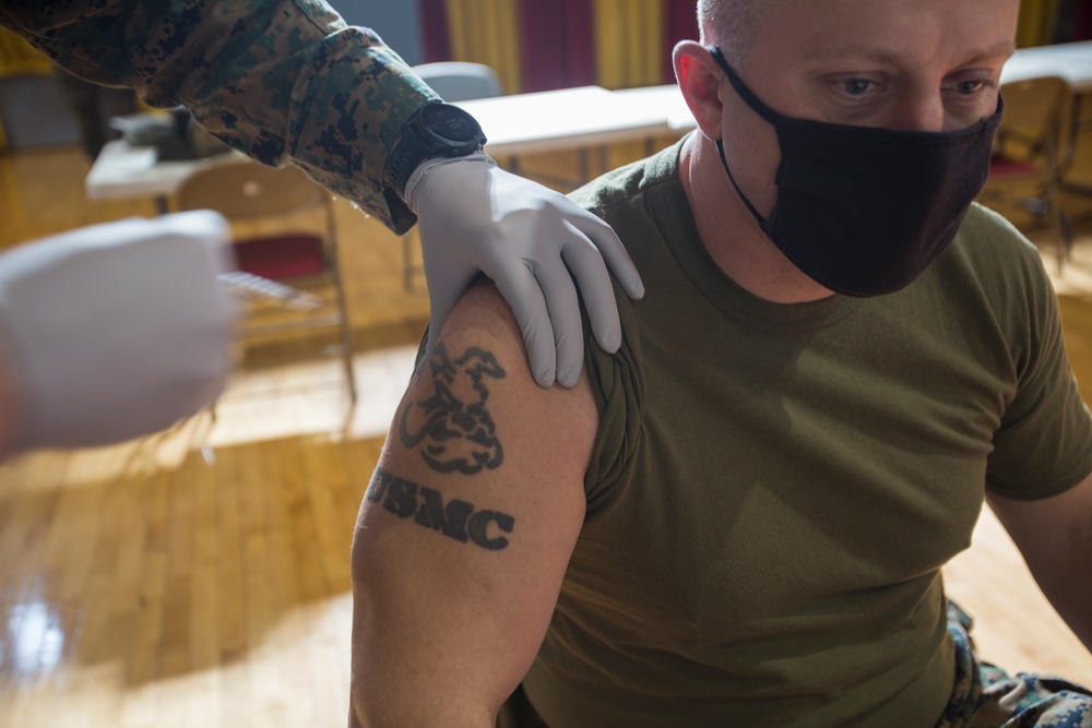 Leadership by Example, unit leaders from across II MEF receive COVID vaccine