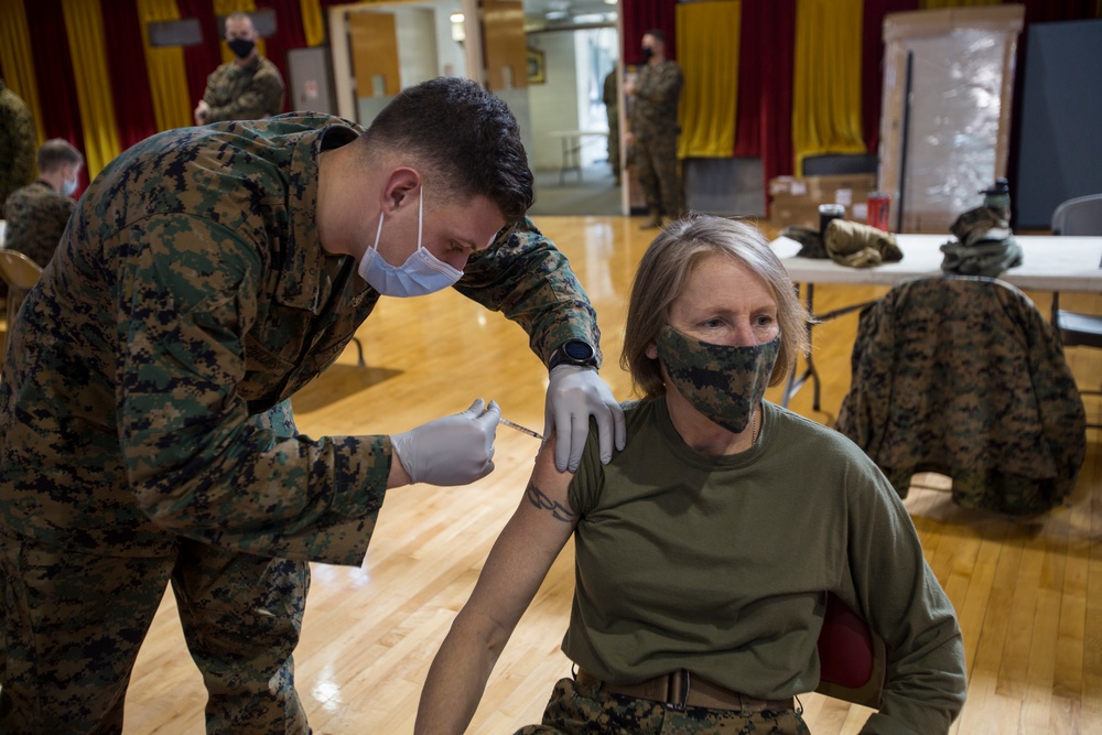 Leadership by Example, unit leaders from across II MEF receive COVID vaccine