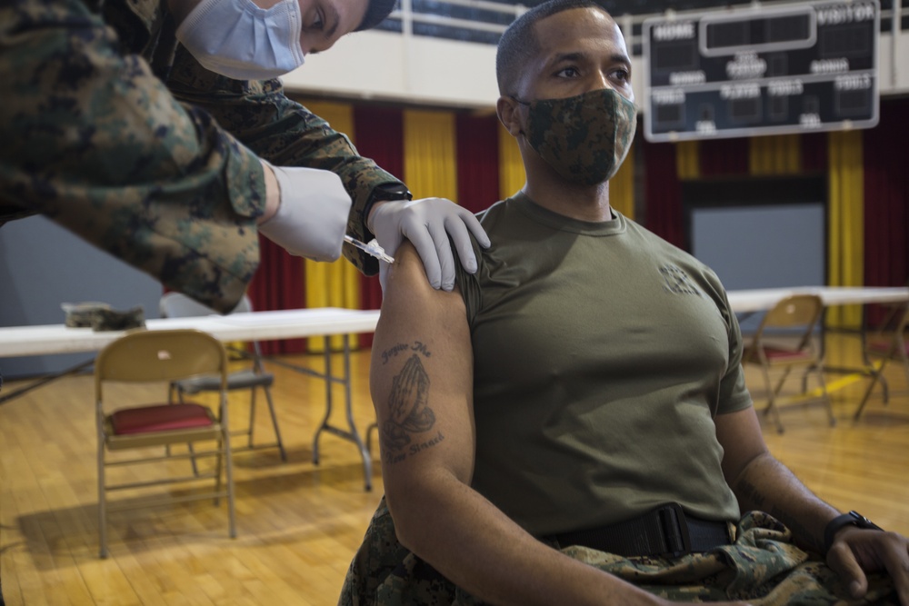 Leadership by Example, unit leaders from across II MEF receive COVID vaccine