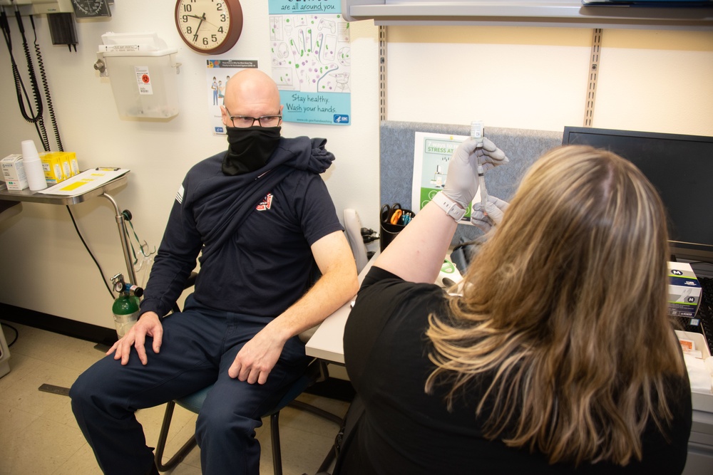 Personnel receive first COVID-19 vaccinations at Fort McCoy