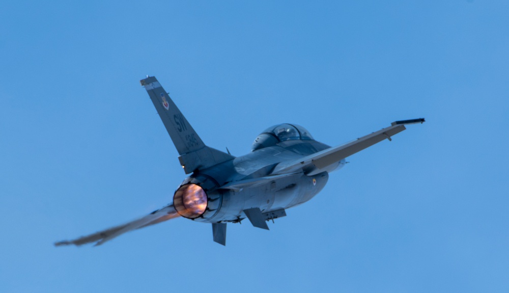 Viper Demo Team participates in Heritage Flight Training