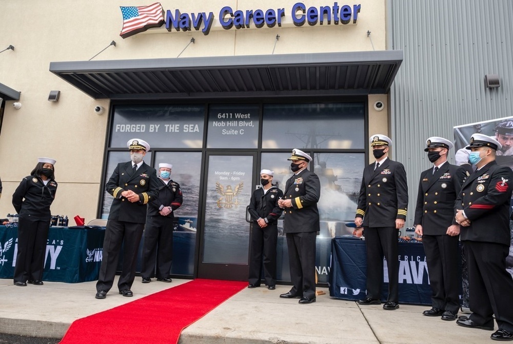 NTAG PACNORWEST Celebrates NRS Yakima Opening With Ribbon-Cutting Ceremony