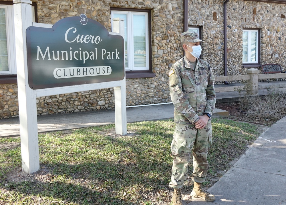 Texas Guardsmen support TDEM-led mobile vaccination program