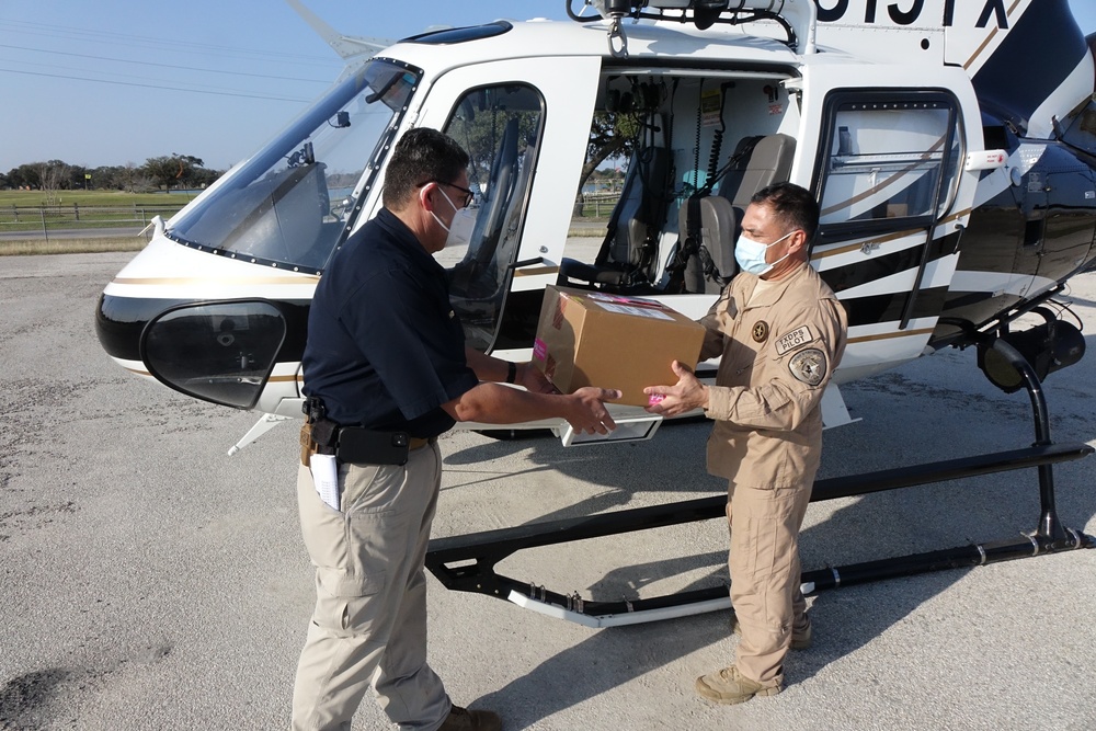 Texas Guardsmen support TDEM-led mobile vaccination program