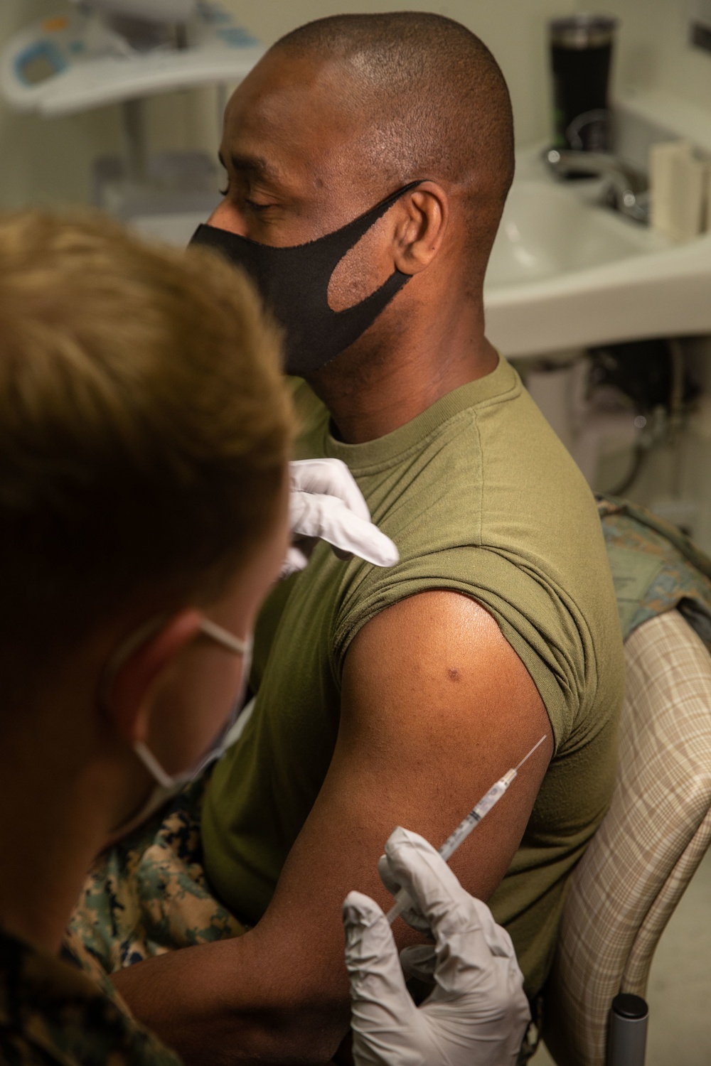 MAG-39 Marines receive COVID-19 vaccine