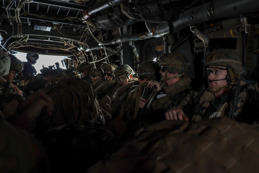 31st MEU deploys forward command element from USS America
