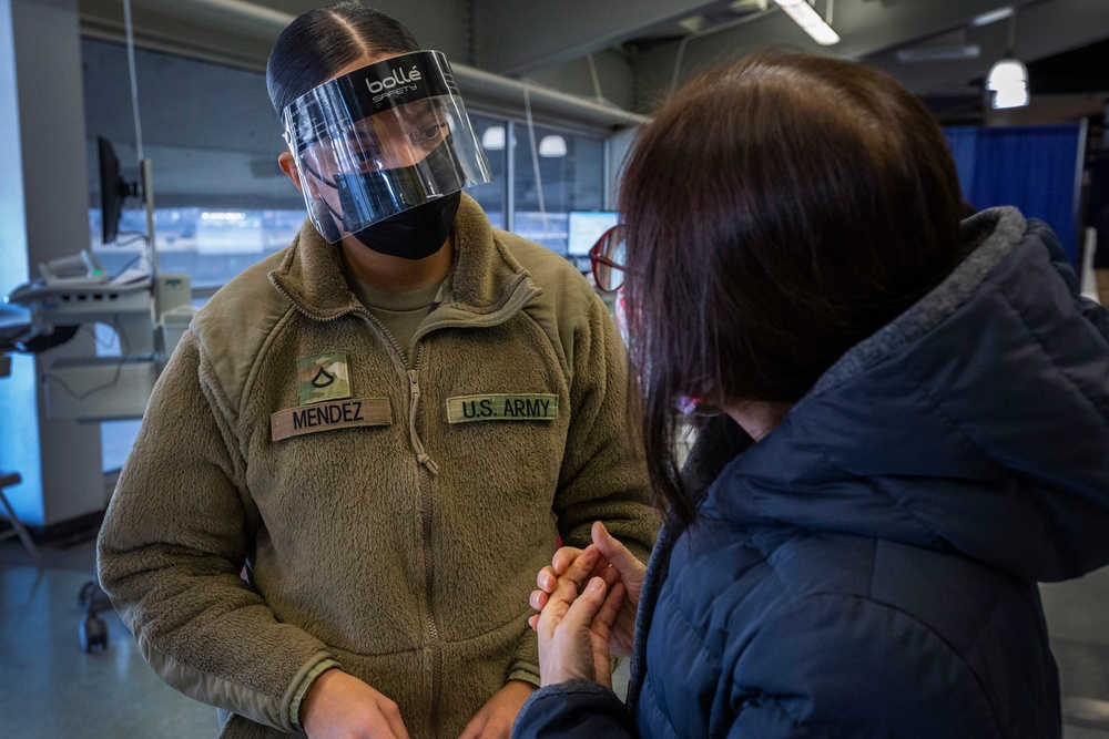 New Jersey Citizen-Soldiers support Bergen vaccine site