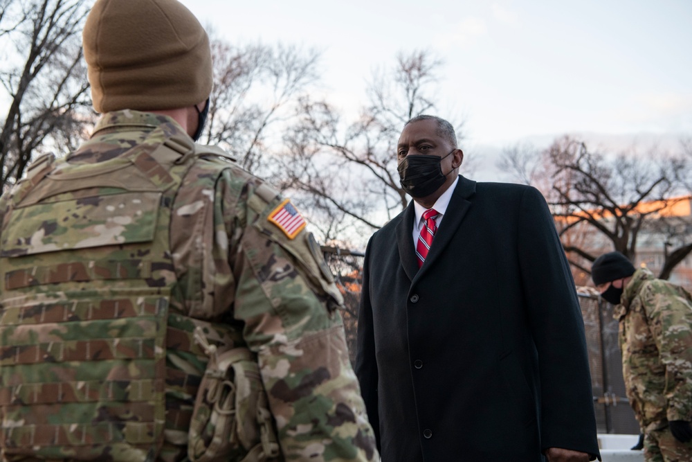 SECDEF Austin speaks with National Guardsmen