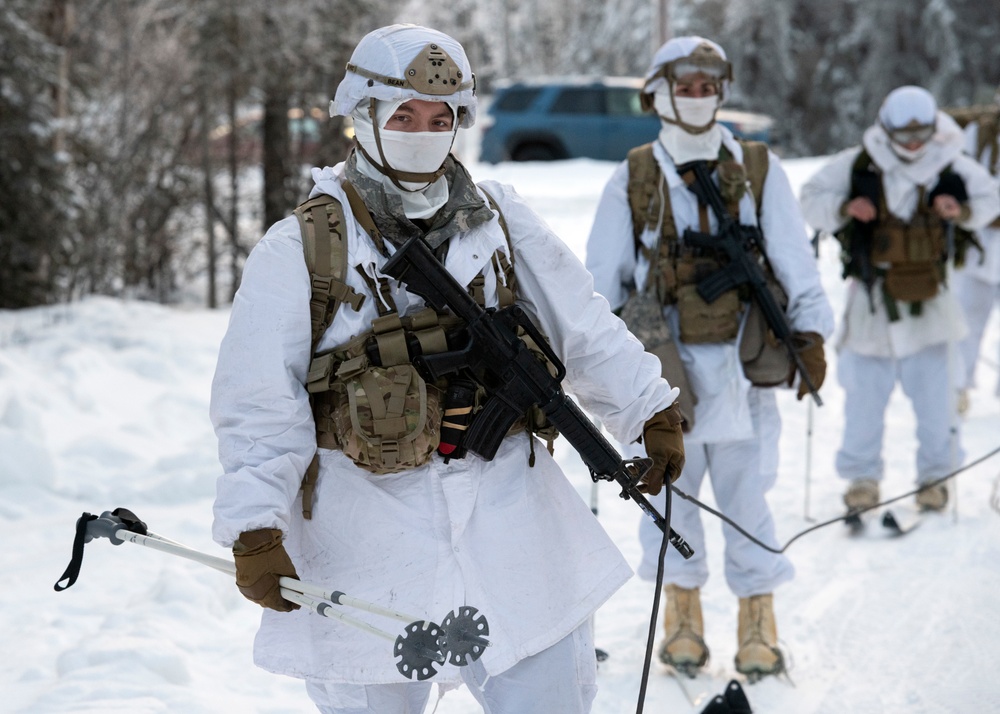 ‘1 Geronimo’ paratroopers are evaluated for the upcoming USARAK Arctic Winter Games 2021