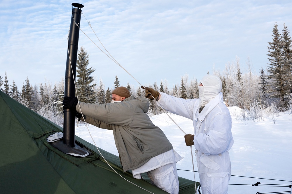 ‘1 Geronimo’ paratroopers are evaluated for the upcoming USARAK Arctic Winter Games 2021