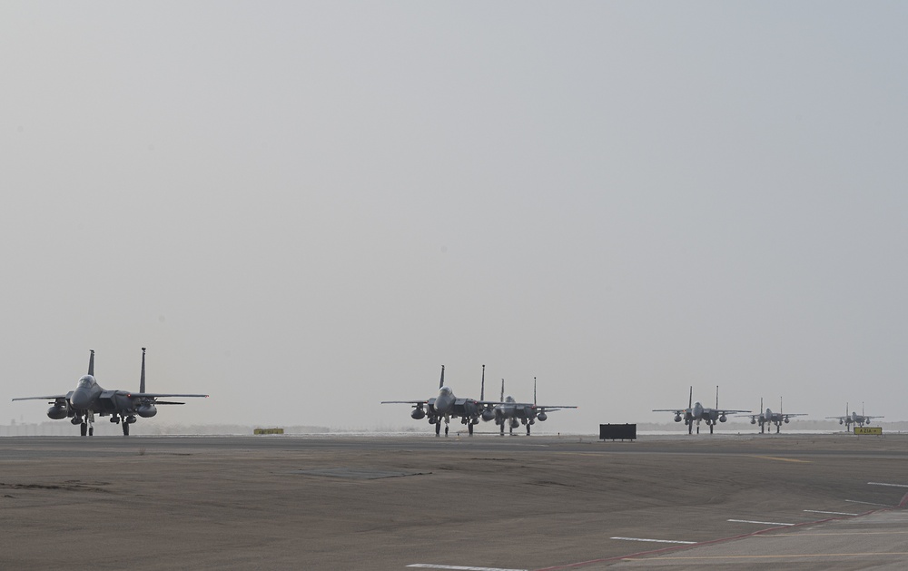 Strike Eagles arrive at Al Dhafra Air Base for Dynamic Force Employment