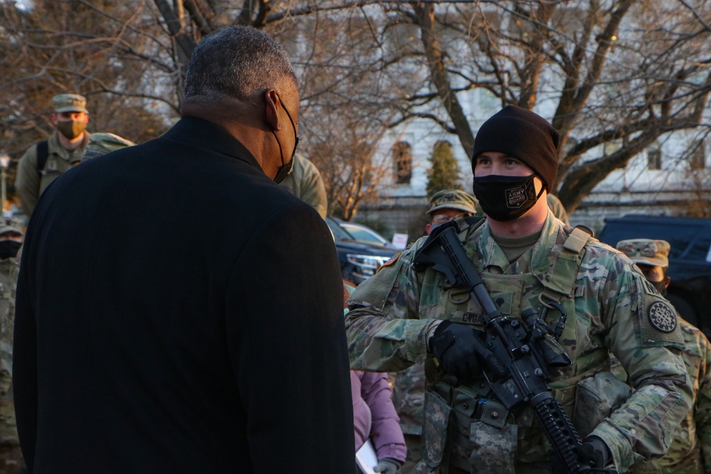 US SECDEF Meets Michigan Guardsmen at DC Capitol