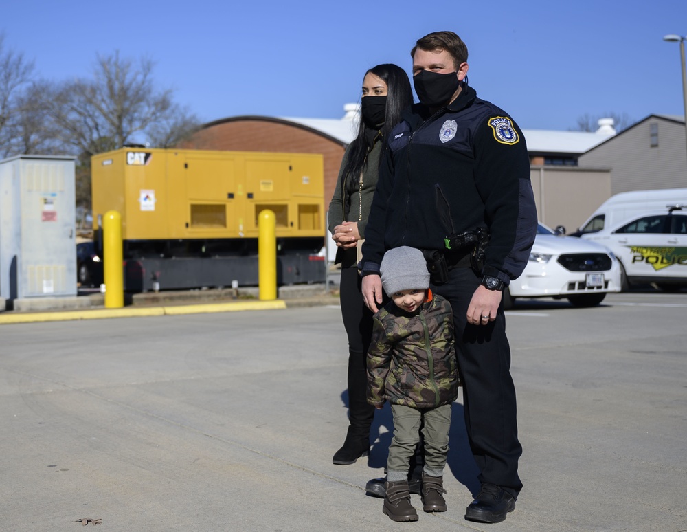 Fort Eustis policeman awarded for saving life