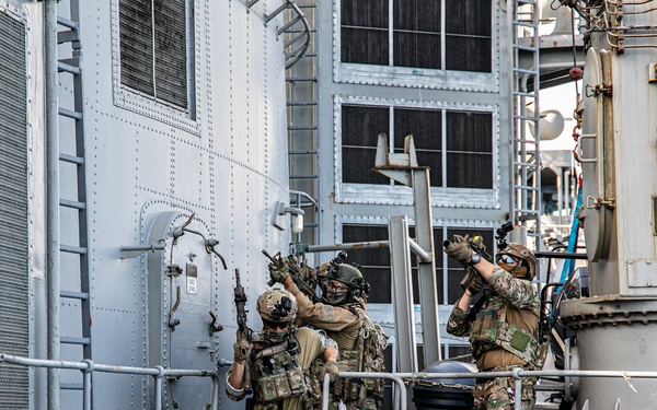 Greece, Cyprus and the U.S. join forces for Naval SOF exercise in the Mediterranean Sea