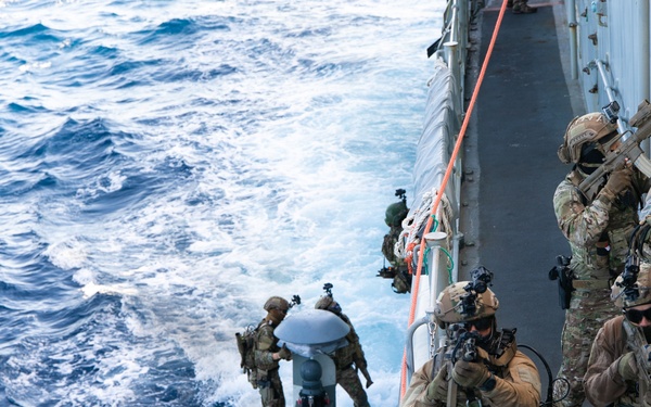 Greece, Cyprus and the U.S. join forces for Naval SOF exercise in the Mediterranean Sea