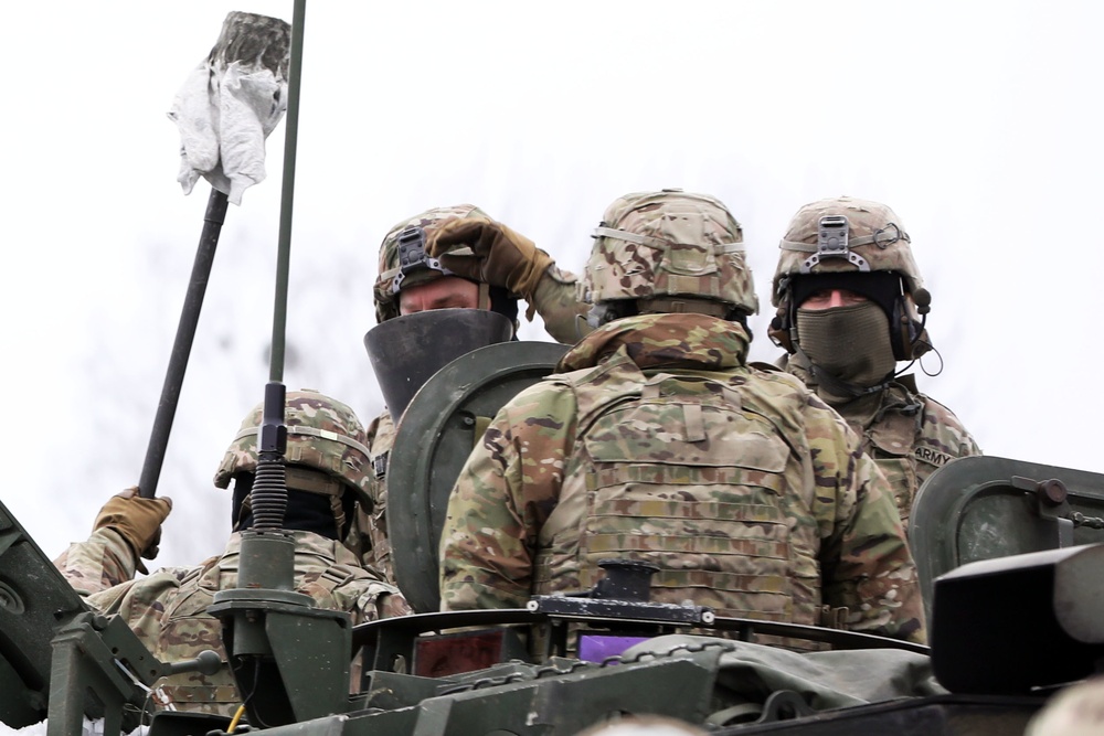 U.S., Romanian Troops defend the skies above Poland