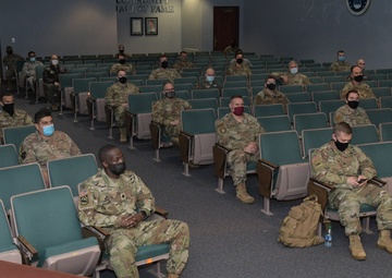 Photo of the Adjutant General of the Georgia Department of Defense visiting the 116th Air Control Wing