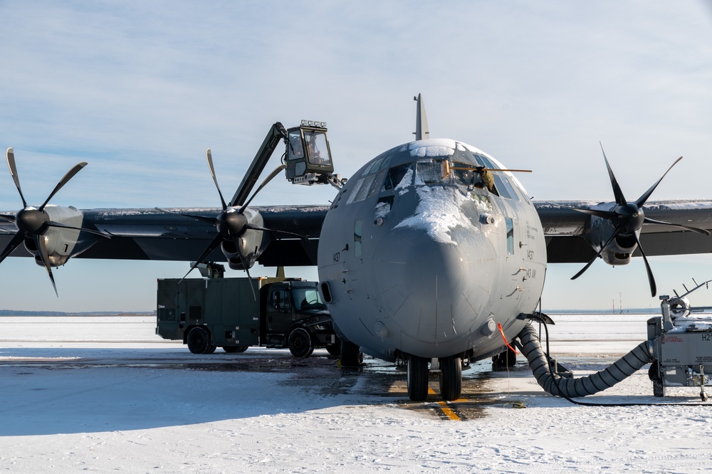 Dvids - Images - Snow Bird Like A C130 [image 1 Of 10]