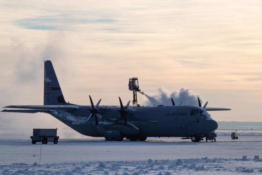 Snow bird like a C130