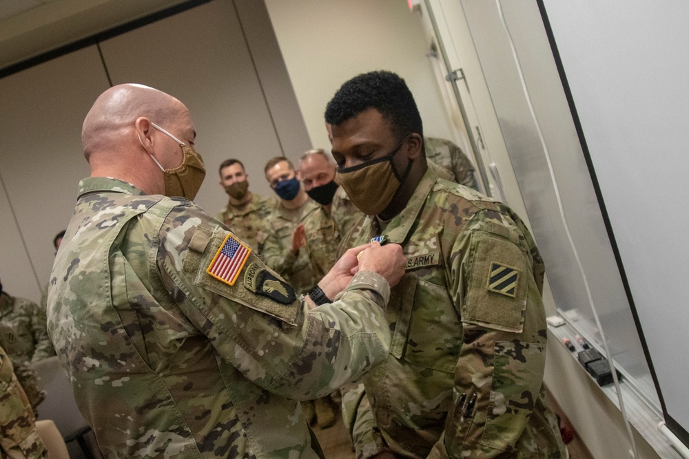 Marne Air Soldiers receive Army Achievement Medals