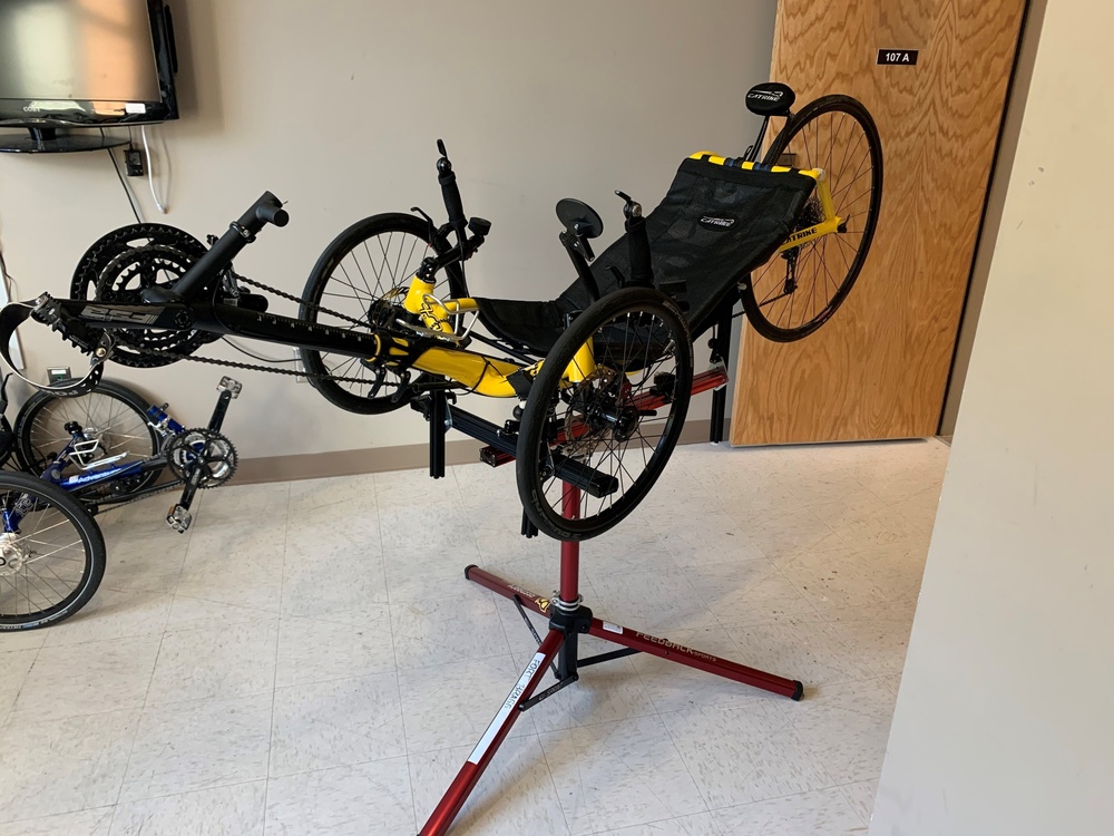 Fort Bragg SRU outfitting Soldiers with brand new equipment for virtual cycling maintenance class