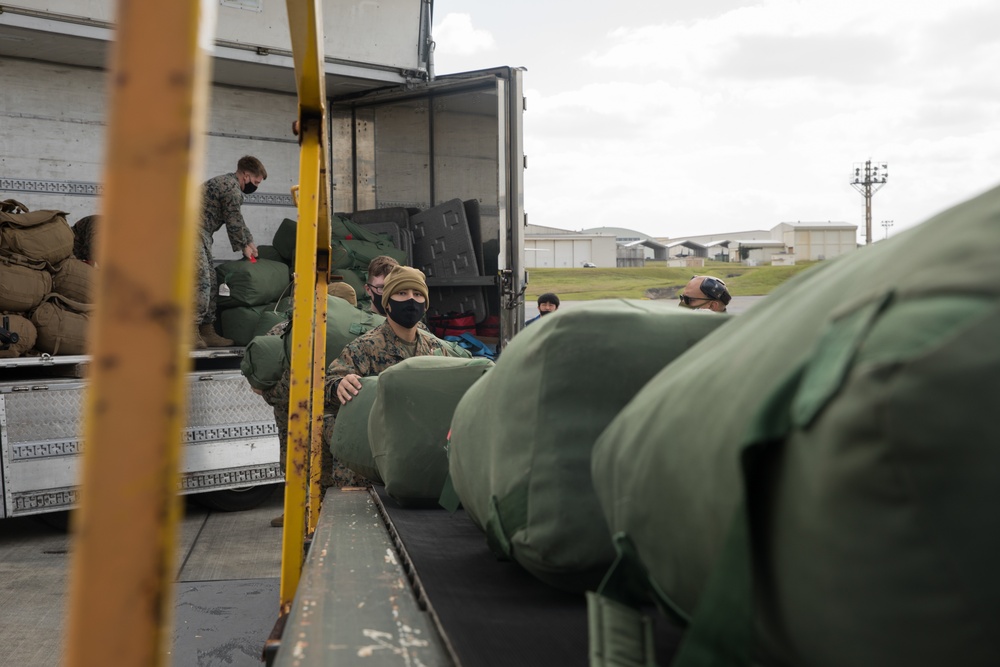 3rd Landing Support Battalion provides air transportation support at K5R Airfield