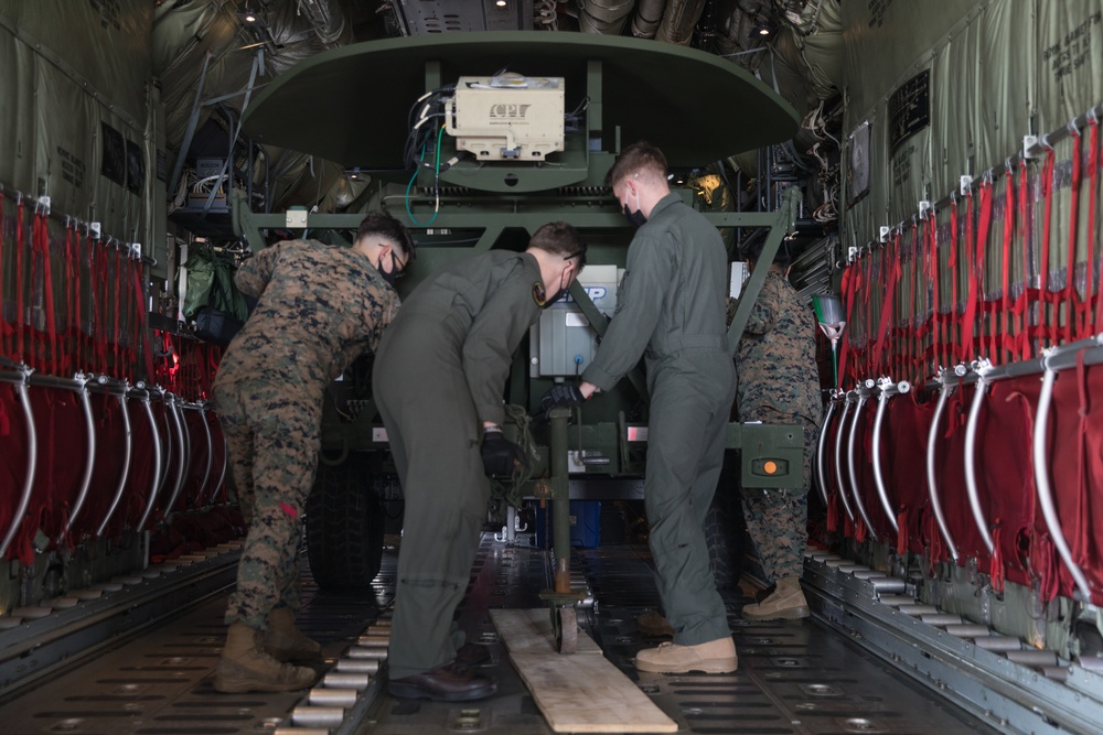 3rd Landing Support Battalion provides air transportation support at K5R Airfield